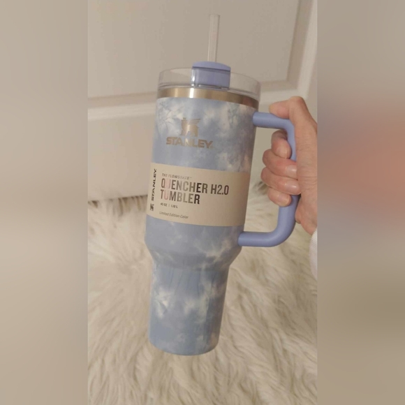 💙FIRM! NWT STANLEY QUENCHER H2.0 TUMBLER OCEAN BLUE - Picture 2 of 10